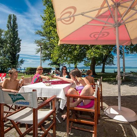 Familia Hotel Balatonboglár Dış mekan fotoğraf