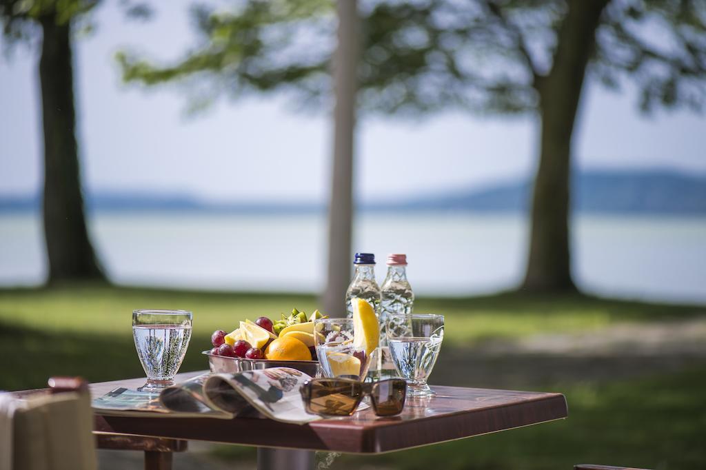 Familia Hotel Balatonboglár Dış mekan fotoğraf