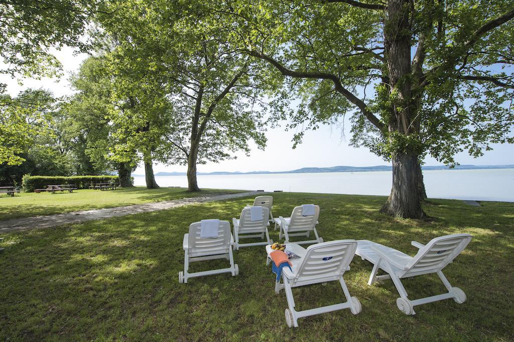 Familia Hotel Balatonboglár Dış mekan fotoğraf